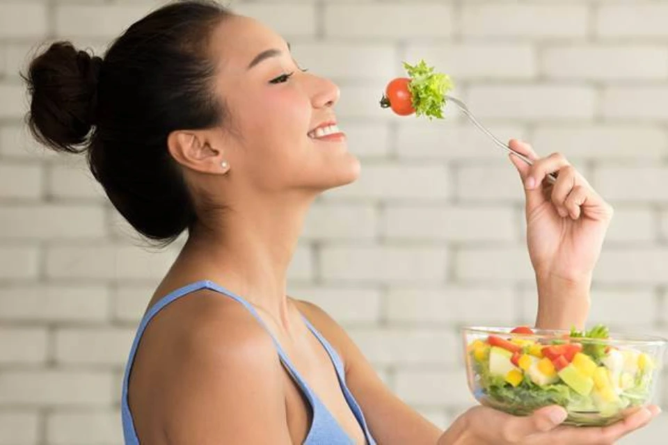 Lose Weight Through Mindful Eating