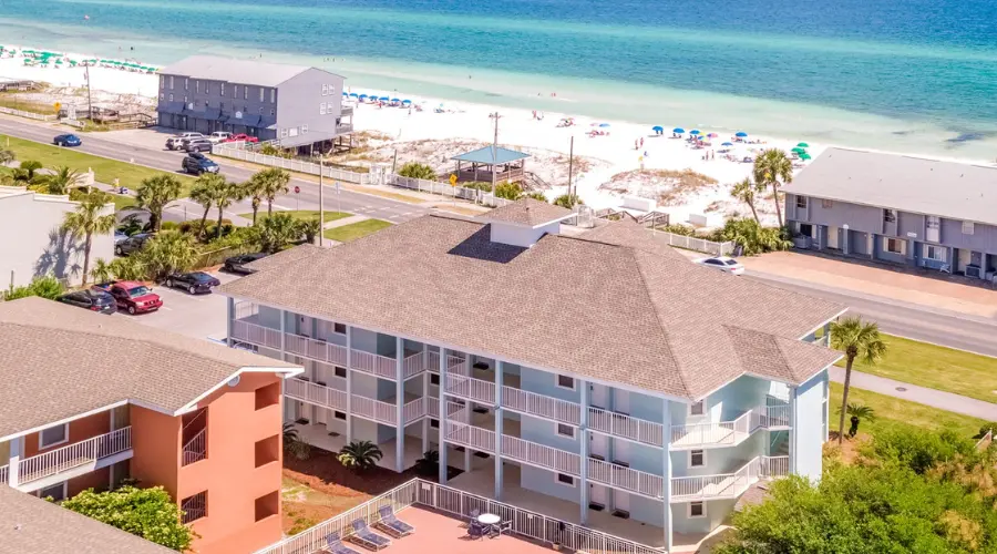  luxurious beachfront property located in Naples, Florida.