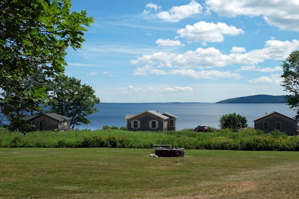 Spectacular cottage on Penobscot bay