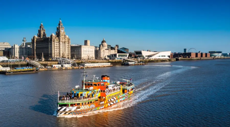 Liverpool river cruise and sightseeing bus tour