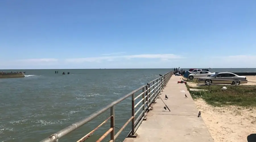 Beach High Island