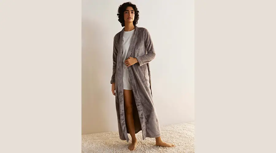 Marlow long plush bathrobe