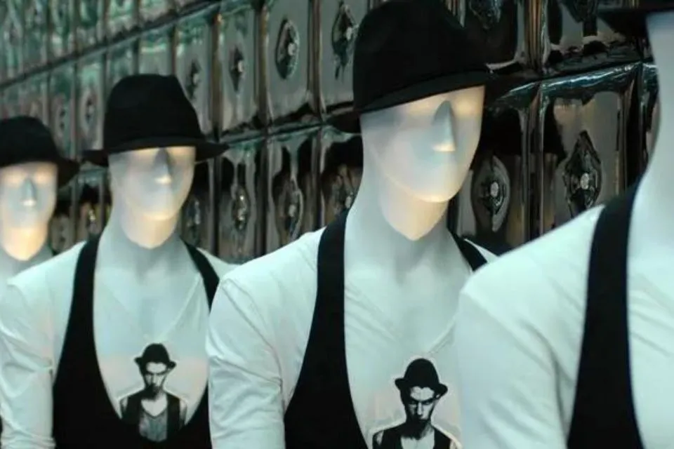 Male Mannequin For Natural Skin