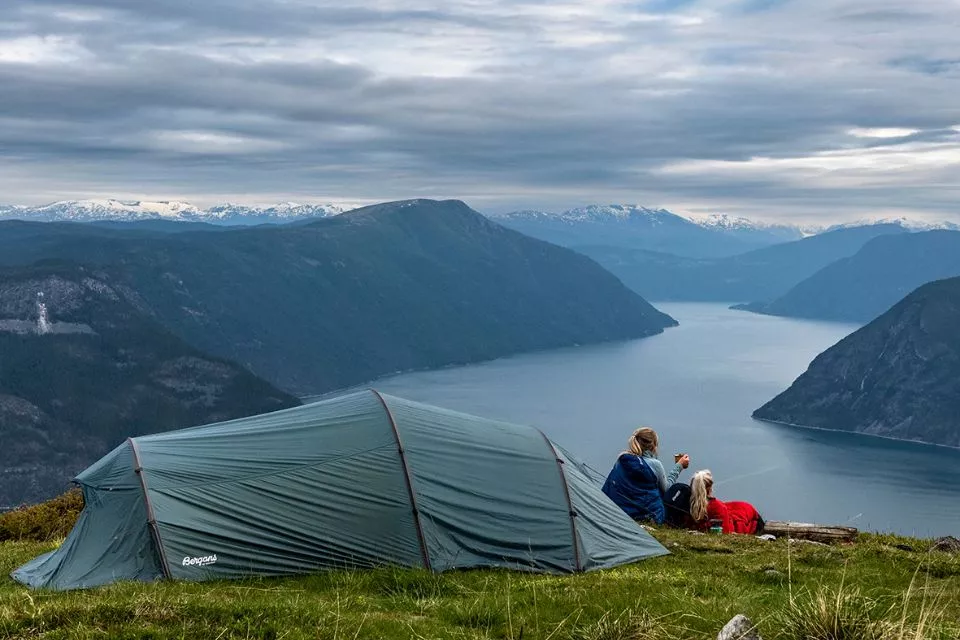 tunnel tent