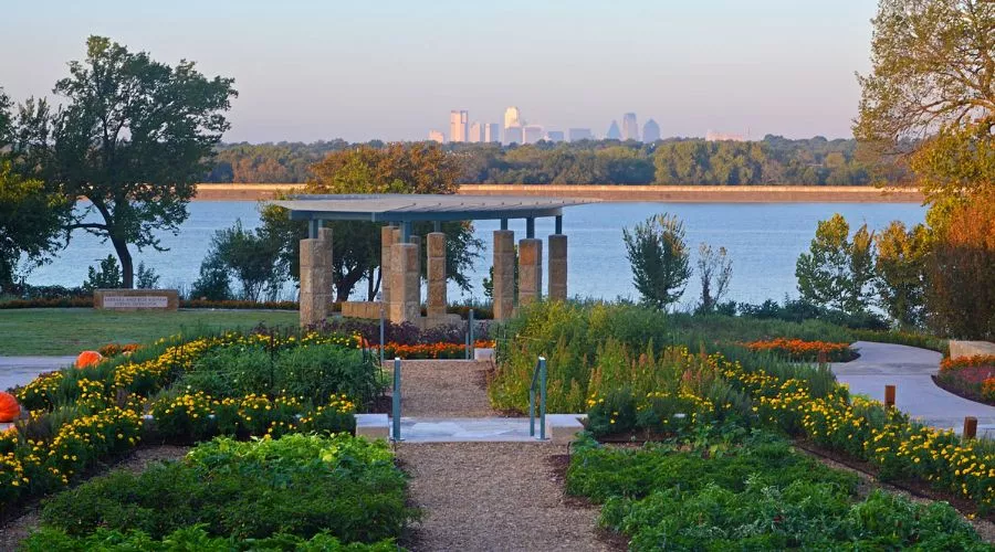 Dallas Arboretum and Botanical Gardens