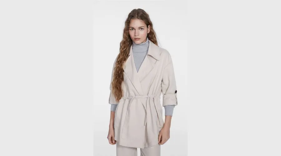 Short flowing trench coat