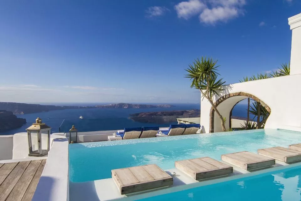 hotels in santorini greece