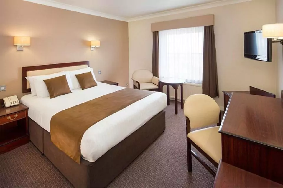 hotels in solihull