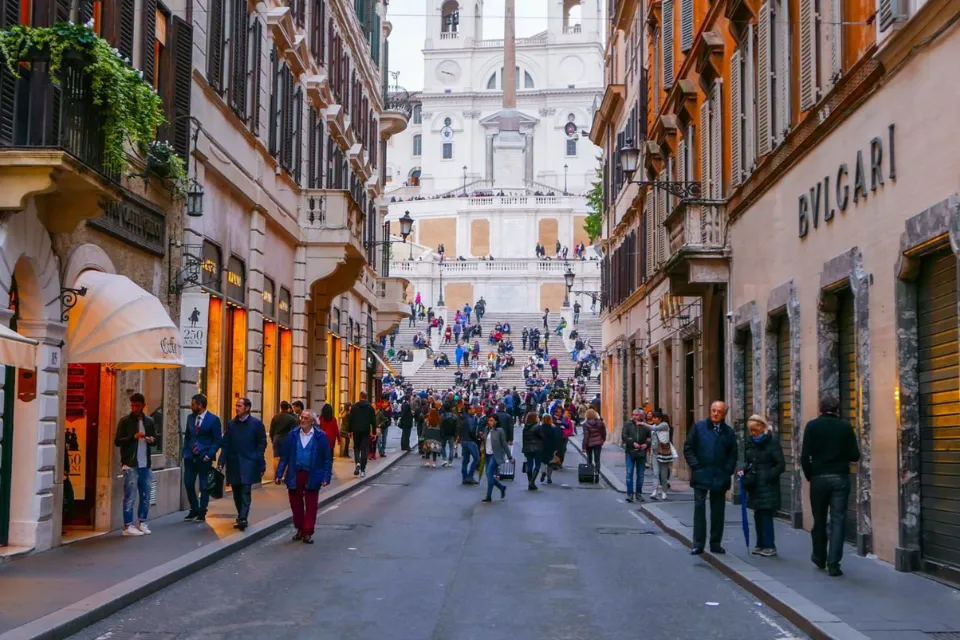 Best places to shop in Rome