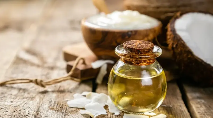 Mct Oil Vs Coconut Oil Benefits Differences And Uses