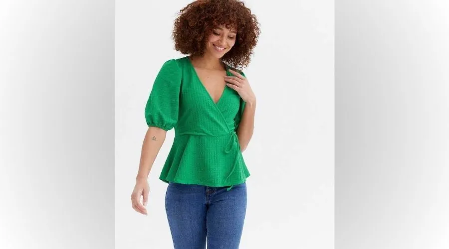 How do you wear a peplum top based on your body shape