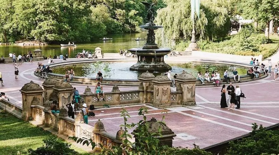 Best way to explore Central Park Carousel