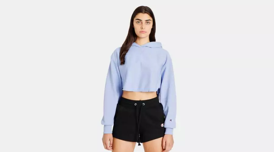CHAMPION WOMEN'S REVERSE WEAVE FRENCH TERRY CROP CURVE HEM PULLOVER HOODIE / CHARMING BLUE