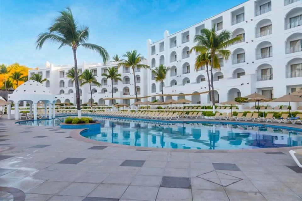 hotels in Manzanillo