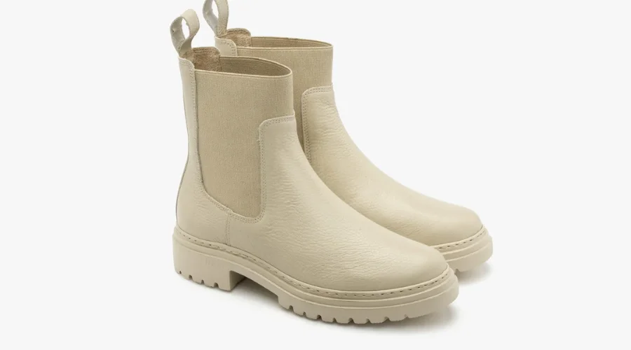 Cream Chelsea Boots With Elastic Rubber