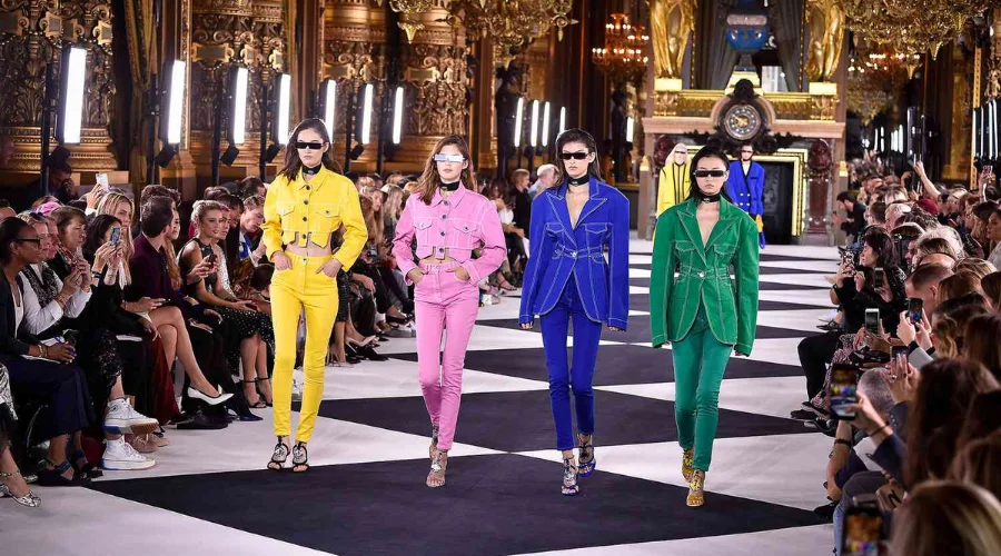 Tips for Attending Paris Fashion Week in Person