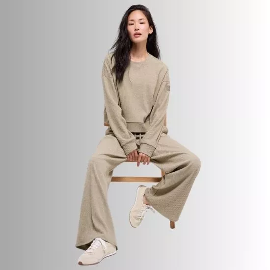 Trouser-leg athleisure trend | Celebzero